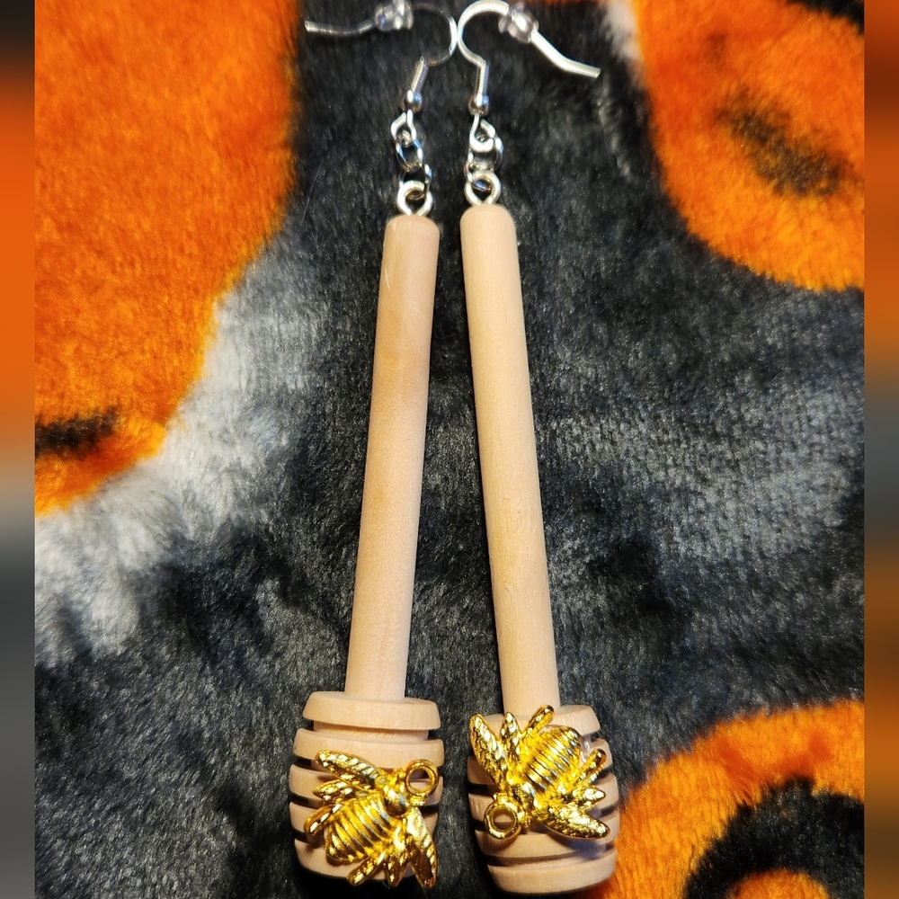 Honey wand earrings 🐝🍯